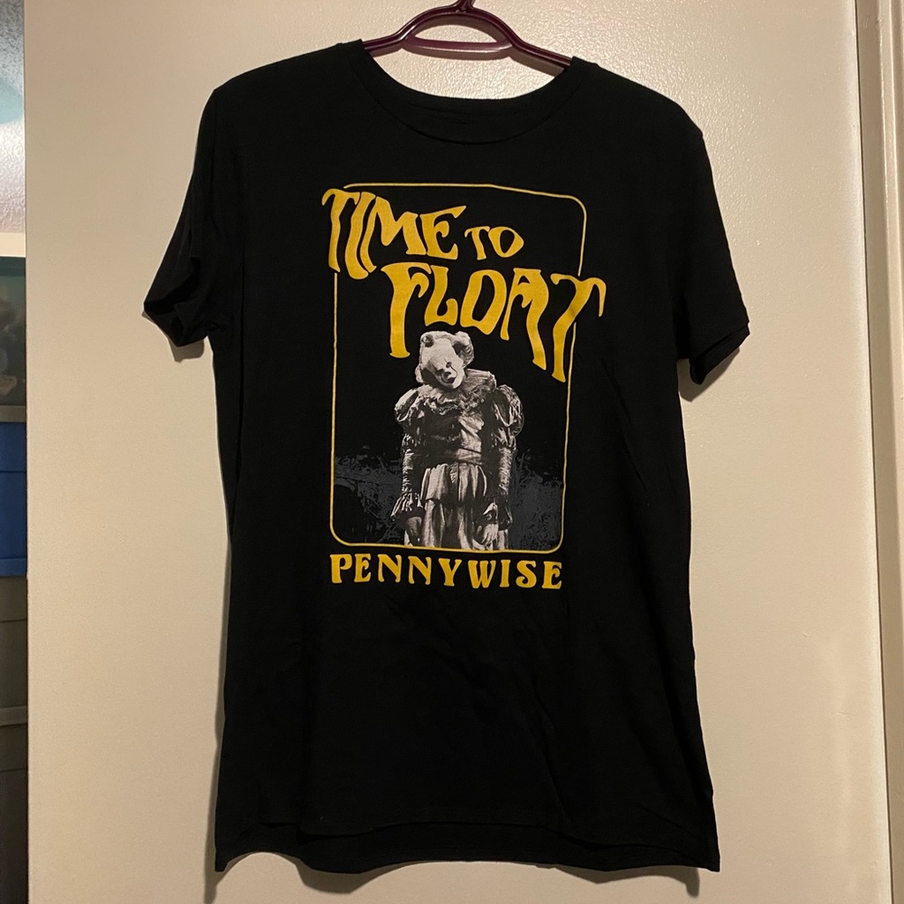 BNWT IT PENNYWISE T-SHIRT